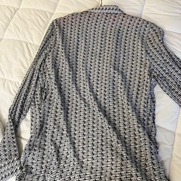 Long Sleeve Button Down Shirt - Picture 5 of 12